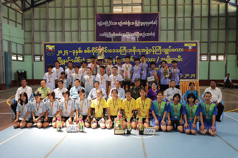 စစ်ကိုင်းတိုင်းဒေသကြီး ဝန်ကြီးချုပ်ဖလား မြို့နယ်ပေါင်းစုံ အသက်(၂၅)နှစ်အောက် အမျိုးသား/ အမျိုးသမီး ပိုက်ကျော်ခြင်းပြိုင်ပွဲ ဗိုလ်လုပွဲနှင့် ဆုချီးမြှင့်ပွဲအခမ်းအနား ကျင်းပ