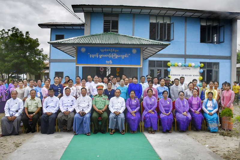 မုံရွာမြို့ နန္ဒဝန် ဝန်ထမ်းအိမ်ရာ မြတ်စေတနာအလင်းရောင် စာကြည့်တိုက်နှင့် နန္ဒဝန် မူကြိုကျောင်းဖွင့်ပွဲ အခမ်းအနားကျင်းပ