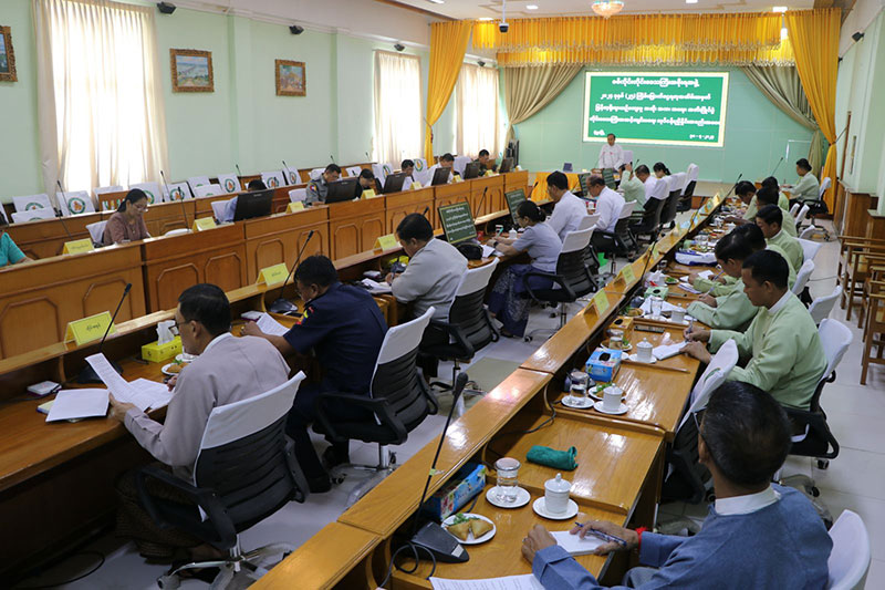 စစ်ကိုင်းတိုင်းဒေသကြီး ဝန်ကြီးချုပ် ဦးမြတ်ကျော် ၂၀၂၄-ခုနှစ်၊ (၂၅)ကြိမ်မြောက် ငွေရတုအထိမ်း အမှတ် မြန်မာ့ရိုးရာယဉ်ကျေးမှု အဆို၊ အက၊ အရေး၊ အတီးပြိုင်ပွဲ တိုင်းဒေသကြီးအဆင့်ကျင်း ပရေးလုပ်ငန်းညှိနှိုင်း အစည်းအဝေး တက်ရောက်