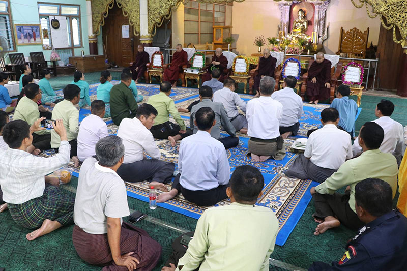 စစ်ကိုင်းတိုင်းဒေသကြီးအစိုးရအဖွဲ့မှ မုံရွာမြို့၊ ရန်ကင်းကျောင်းတိုက်ကြီးသို့ လှူဖွယ်ပစ္စည်းများ နှင့် ဆွမ်းဆန်၊ ဆီ၊ ဆား၊ ပဲ အမယ် ၄ မျိုးတို့အား ဆက်ကပ်လှူဒါန်းပွဲ ကျင်းပ