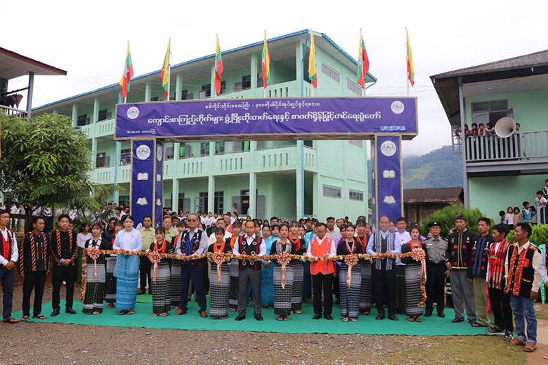စစ်ကိုင်းတိုင်းဒေသကြီး ဝန်ကြီးချုပ် ဦးမြတ်ကျော် နာဂကိုယ်ပိုင်အုပ်ချုပ်ခွင့်ရဒေသ၊ လဟယ်မြို့၌ ကျောင်းစာကြည့်တိုက်များဖွံ့ဖြိုးတိုးတက်ရေးနှင့် စာဖတ်ရှိန်မြှင့်တင်ရေး ပွဲတော် တက်ရောက်
