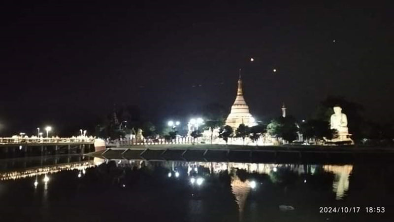 စစ်ကိုင်းတိုင်းဒေသကြီးအစိုးရအဖွဲ့မှ ဦးဆောင်၍ မုံရွာမြို့၌ သီတင်းကျွတ် ဆီမီးပူဇော်ပွဲ ‌ စည်ကားသိုက်မြိုက်စွာ ကျင်းပ