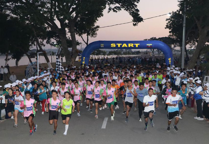 စစ်ကိုင်းတိုင်းဒေသကြီး မုံရွာမြို့၌ ၂၀၂၅-ခုနှစ်၊(၇၇)နှစ်မြောက် လွတ်လပ်ရေးနေ့ အထိမ်းအမှတ် အမျိုးသား၊အမျိုးသမီး မီနီမာရသွန်ပြိုင်ပွဲနှင့်စက်ဘီးပြိုင်ပွဲ ကျင်းပ