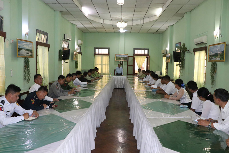 စစ်ကိုင်းတိုင်းဒေသကြီး ဝန်ကြီးချုပ် ဦးမြတ်ကျော် ကလေးတက္ကသိုလ် ဒုတိယပါမောက္ခ ချုပ်၊ပေါမောက္ခဌာနမှူးများ၊ ဆရာ/ဆရာများနှင့် တွေ့ဆုံပွဲအခမ်း အနားနှင့် ကလေး ခရိုင်/မြို့နယ်ပညာရေးမှူးများနှင့် တွေ့ဆုံပွဲ အခမ်းအနားများ တက်ရောက်