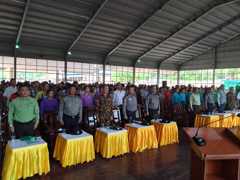 စစ်ကိုင်းတိုင်းဒေသကြီးအစိုးရအဖွဲ့မှ ငလျင်ဘေး အန္တရာယ်ကြောင့် သေဆုံးသူများအတွက် ထောက်ပံ့ငွေပေးအပ်ပွဲ အခမ်းအနားကျင်းပ