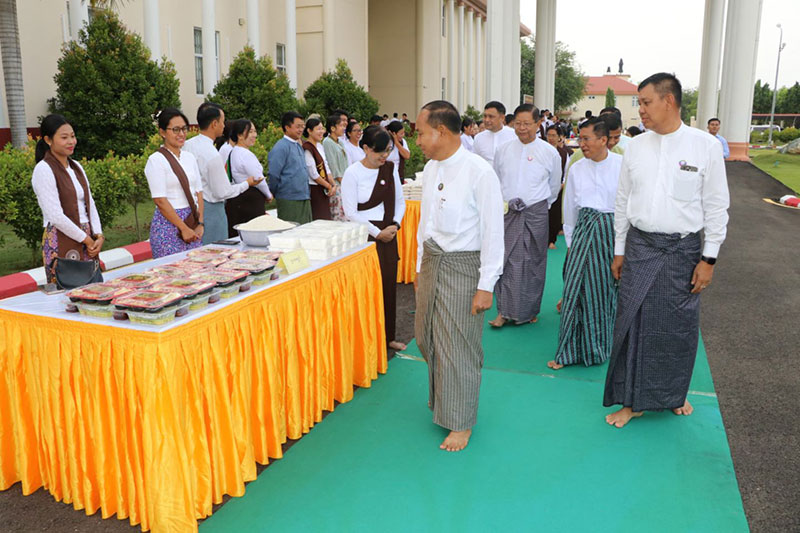 စစ်ကိုင်းတိုင်းဒေသကြီး မုံရွာမြို့ပေါ်ရှိ ကျောင်းတိုက်ကြီးများမှ ဆရာတော်၊သံဃာတော် များအား ဆွမ်း/ဆွမ်းဟင်းများလောင်းလှူခြင်းနှင့် သီလရှင်ဆရာကြီး/ဆရာလေးများအား ဆွမ်းဆန်စိမ်းလောင်းလှူပွဲ ကျင်းပ