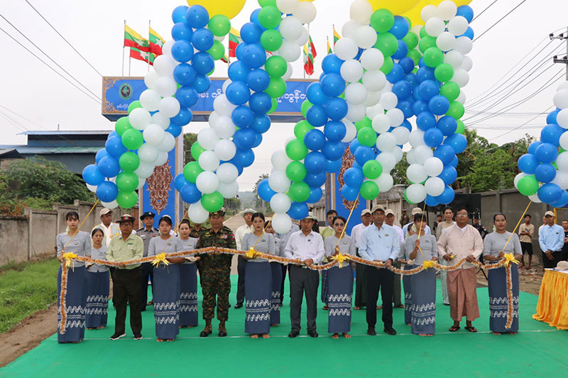 စစ်ကိုင်းတိုင်းဒေသကြီး ဝန်ကြီးချုပ် ဦးမြတ်ကျော် စစ်ကိုင်းမြို့ကိုယ် အားကိုယ်ကိုး ကွန်ကရစ်လမ်းသစ်ဖွင့်ပွဲတက်ရောက်၊ စက် မှုဇုန်ဖွံ့ဖြိုးတိုးတက်ရေးလုပ်ငန်းများ ဆောင်ရွက်နေမှု လိုက်လံကြည့်ရှု