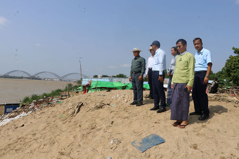စစ်ကိုင်းတိုင်းဒေသကြီး ဝန်ကြီးချုပ် ဦးမြတ်ကျော်  စစ်ကိုင်းမြို့၊ ပြန်လည်ထူထောင်ရေးလုပ်ငန်းများ ဆောင်ရွက်နေမှု လိုက်လံ ကြည့်ရှုစစ်ဆေး