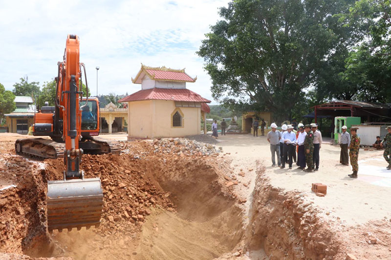 စစ်ကိုင်းတိုင်းဒေသကြီး ဝန်ကြီးချုပ် ဦးမြတ်ကျော် စစ်ကိုင်းမြို့ပေါ်ရှိ ဘုရားစေတီပုထိုးများ အသစ်တည်ထား ပြန်လည်မွမ်းမံနေမှုများအား လိုက်လံကြည့်ရှု
