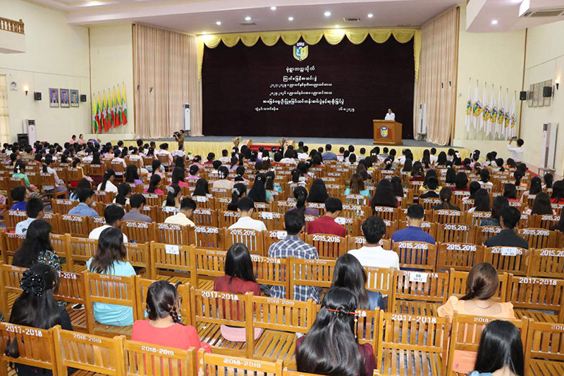 စစ်ကိုင်းတိုင်းဒေသကြီး ဝန်ကြီးချုပ် ဦးမြတ်ကျော် အခြေခံရှေးဦးသူနာပြုစု ခြင်းသင်တန်း ဆင်းပွဲနှင့် ဆုချီးမြှင့်ပွဲ တက်ရောက်