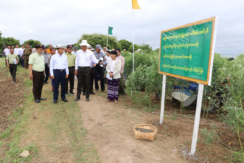 စစ်ကိုင်းတိုင်းဒေသကြီး ဝန်ကြီးချုပ် ဦးမြတ်ကျော် ကျွန်းလှမြို့နယ်ရှိ သဖန်းဆိပ်ရေအား  အားကြည့်ရှုစစ်ဆေး၊ ဌာနဆိုင်ရာများနှင့် တွေ့ဆုံပွဲကာ ကန့်ဘလူမြို့ရှိ စိုက်ပျိုးရေး၊ မွေးမြူရေးလုပ်ငန်းများ ဆောင်ရွက်နေမှု လိုက်လံကြည့်ရှု