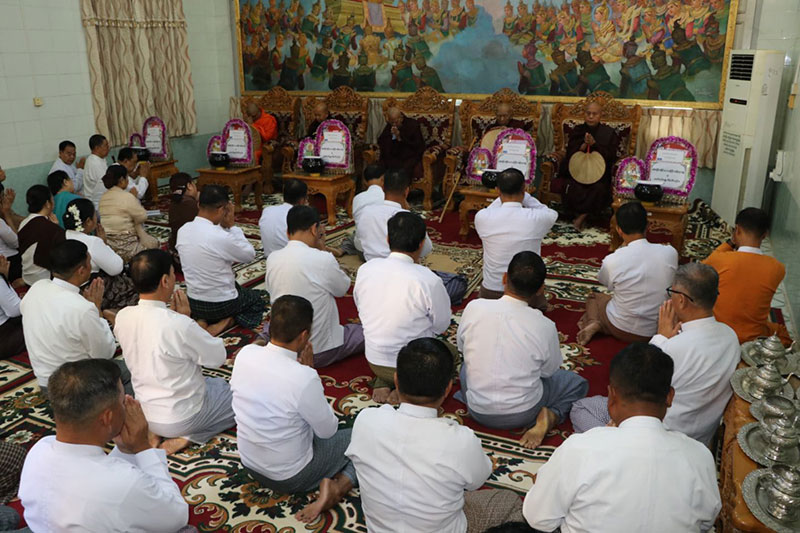 စစ်ကိုင်းတိုင်းဒေသကြီး ဝန်ကြီးချုပ် ဦးမြတ်ကျော် မုံရွာမြို့၊ သမိုင်းဝင် ဆုတောင်းပြည့် စေတီတော်မြတ်ကြီး ဗုဒ္ဓပူဇနိယပွဲတော် ဆွမ်းသပိတ်လောင်းလှူပွဲ တက် ရောက်၊  မြို့ရာပြည့်စေတီတော်ကြီး သန့်ရှင်းသပ်ရပ်ရေးတို့အား သွားရောက် ကြည့်ရှု