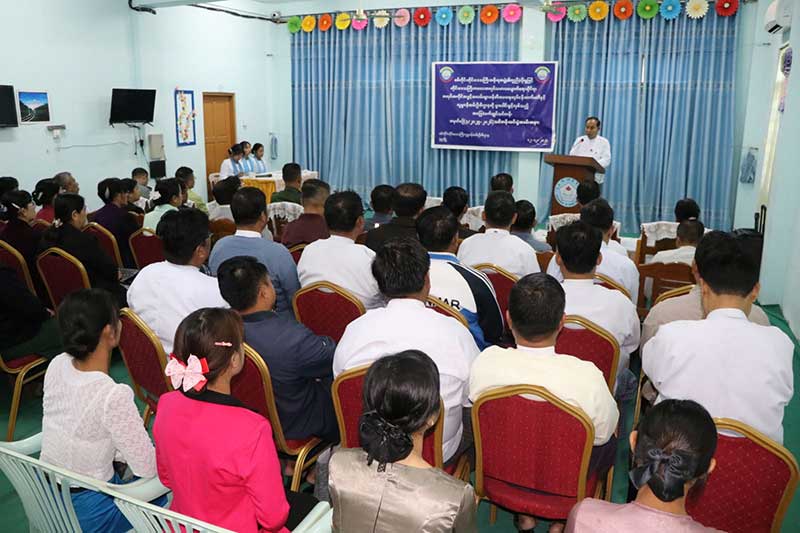 စစ်ကိုင်းတိုင်းဒေသကြီး ဝန်ကြီးချုပ် ဦးမြတ်ကျော် အခြေခံစက်ချုပ်သင်တန်းဆင်းပွဲ အခမ်းအနား တက်ရောက်၊ တိုင်းဒေသကြီးအစိုးရအဖွဲ့ ဝန်ကြီးချုပ်ဖလား အားကစားပြိုင်ပွဲများ ယှဉ်ပြိုင်ကစားနေမှု ကြည့်ရှုအားပေး