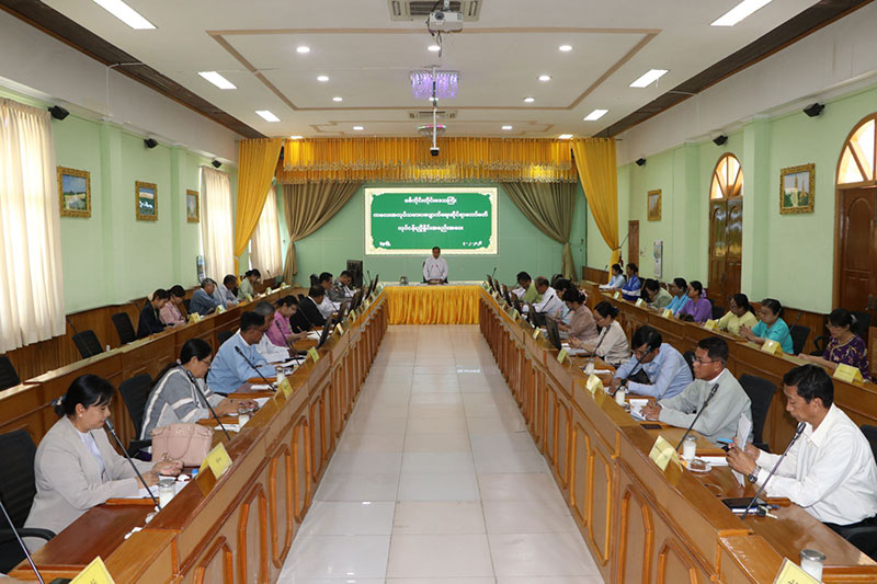 စစ်ကိုင်းတိုင်းဒေသကြီး ဝန်ကြီးချုပ် ဦးမြတ်ကျော် တိုင်းဒေသကြီးအဆင့် ကာကွယ်ဆေး ထိုးနှံတိုက်ကျွေးခြင်းလုပ်ငန်းများ ပိုမိုအဆင်ပြေချောမွေ့စွာအရှိန်အဟုန်မြှင့်တင်ရေး နှင့် တိုင်းဒေသကြီး ကလေးအလုပ်သမား ပပျောက်ရေးဆိုင်ရာကော်မတီ လုပ်ငန်းညှိနှိုင်းအစည်းအဝေး တက်ရောက်