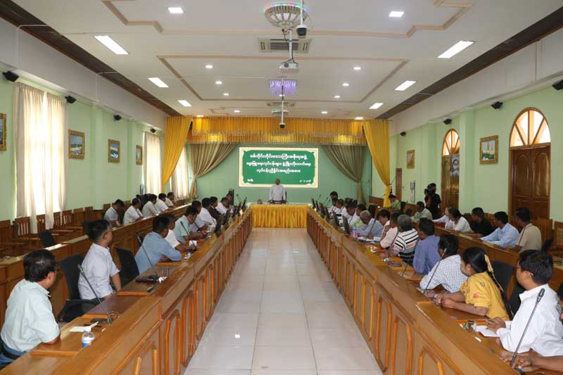 စစ်ကိုင်းတိုင်းဒေသကြီး ဝန်ကြီးချုပ် ဦးကိုလေး တိုင်းဒေသကြီးအတွင်း မွေးမြူရေးလုပ်ငန်း များ ဖွံ့ဖြိုးတိုးတက်ရေး လုပ်ငန်းညှိနှိုင်း အစည်းအဝေးနှင့် တိုင်းဒေသကြီးအတွင်း အပူ ဒဏ်အန္တရာယ်ကြိုတင်ကာကွယ်ရေး လုပ်ငန်းညှိနှိုင်းအစည်းအဝေးများ တက်ရောက်
